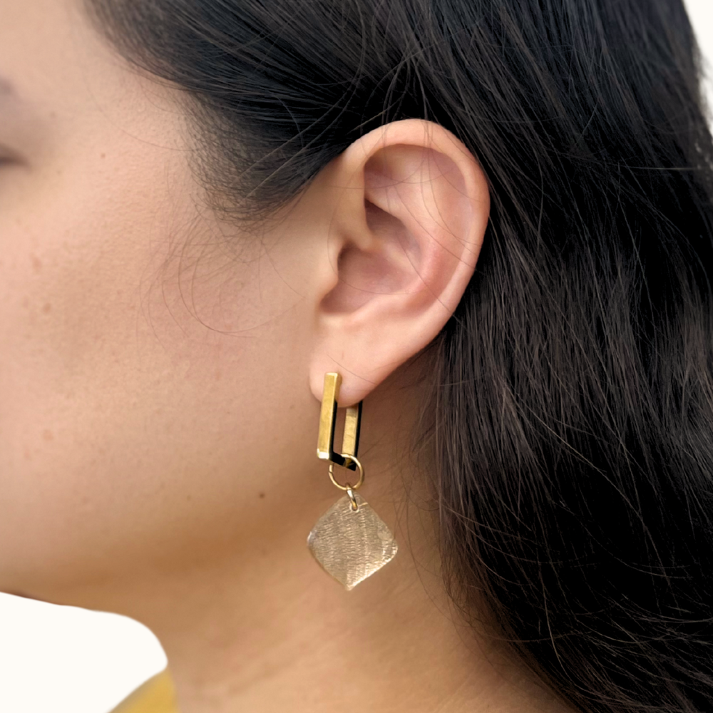 Bituin Capiz Earrings