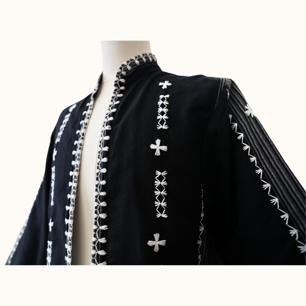 Chinese-collared Kantarines Long Coat with Itneg Embroidery