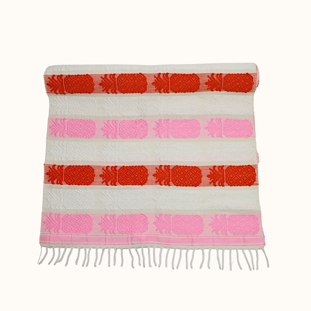 Pinya Table Runner