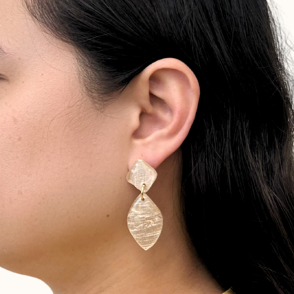 Sinta Capiz Earrings