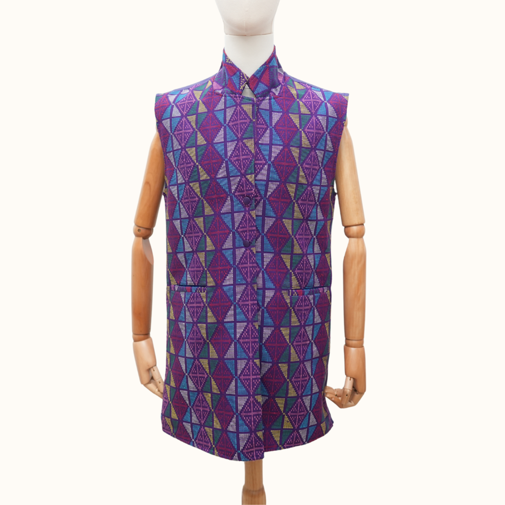 Yakan Sleeveless Coat