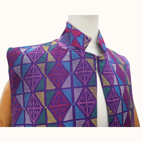 Yakan Sleeveless Coat